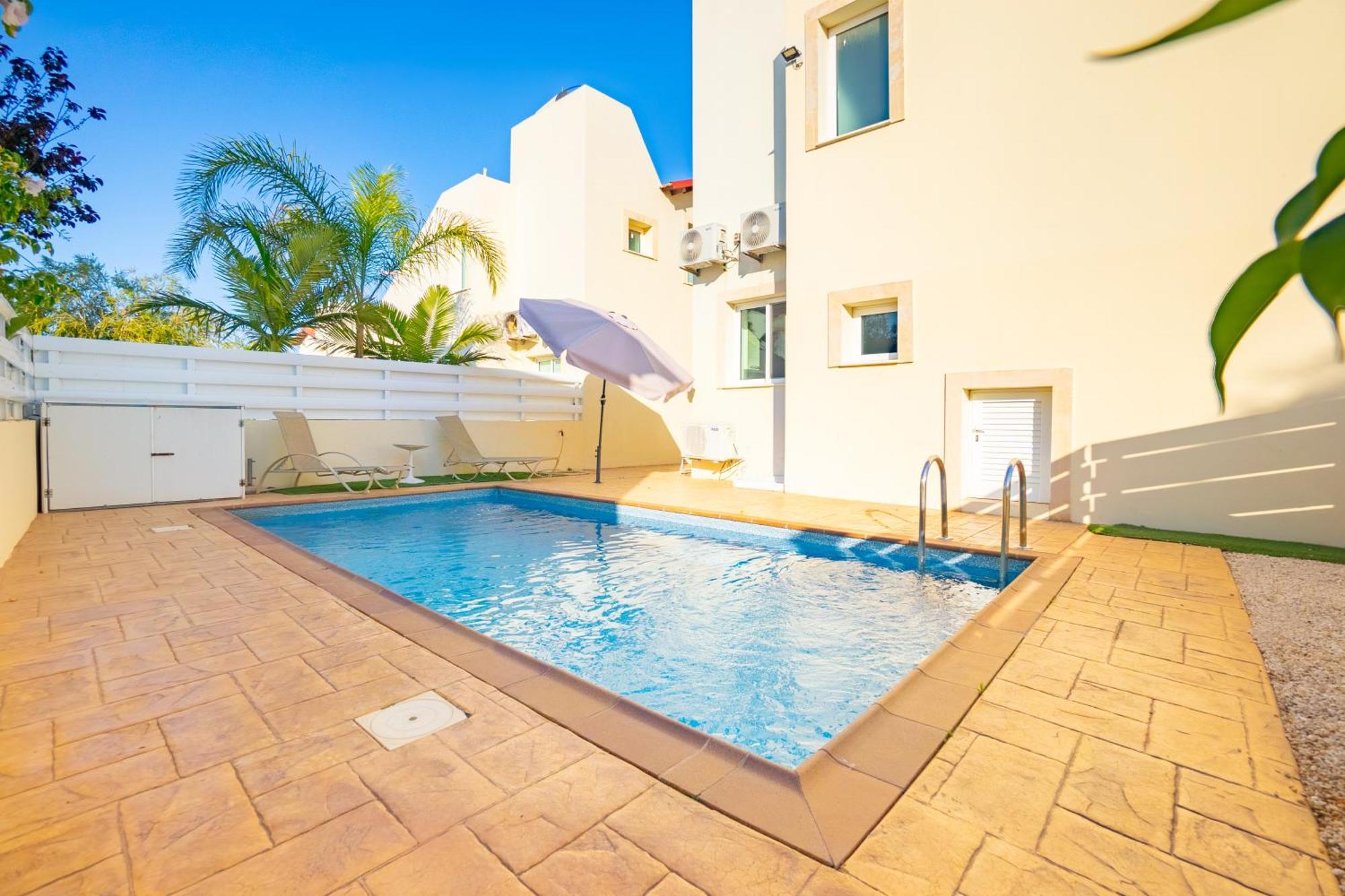 Villa Francesca Paralimni Exterior photo
